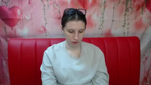 lilianashine online show from May 13, 5:17 am