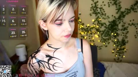 Lilian online show from December 4, 7:30 am