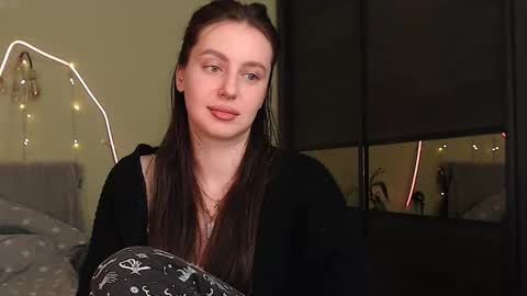 Lilu online show from October 11, 8:45 pm