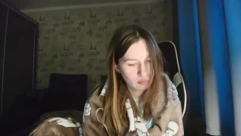 liliawoolf online show from May 7, 4:46 pm