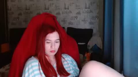 Snapshot of liliawoolf chatting on February 25, 5:30 am liliawoolf online show from February 25, 5:30 am