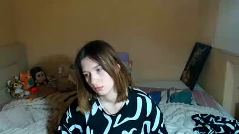 Snapshot of liliawoolf chatting on October 16, 5:01 pm liliawoolf online show from October 16, 5:01 pm