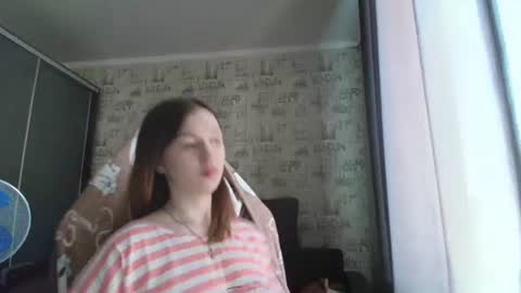 liliawoolf online show from June 29, 10:01 am