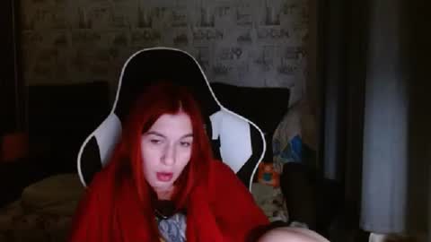 Snapshot of liliawoolf chatting on March 1, 5:49 pm liliawoolf online show from March 1, 5:49 pm