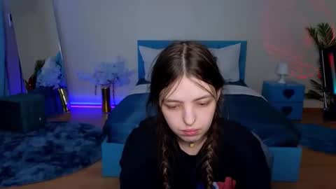 Lili Bakery online show from March 6, 10:03 am