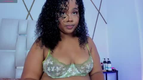 LIli cameron  online show from June 2, 12:07 pm