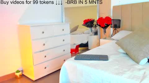 Lili  online show from February 15, 5:30 am