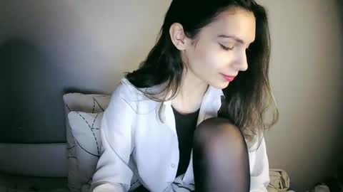 Snapshot of lilirose_x chatting on January 23, 3:43 pm lilirose online show from January 23, 3:43 pm