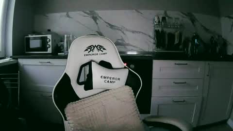 Snapshot of lilirose_x chatting on January 24, 1:47 pm lilirose online show from January 24, 1:47 pm