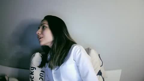 Snapshot of lilirose_x chatting on February 14, 6:51 pm lilirose online show from February 14, 6:51 pm