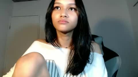 Chloe online show from January 14, 10:34 am