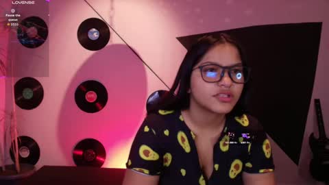 Snapshot of lilith_black_1 chatting on September 25, 11:28 am Lilith and Khloe online show from September 25, 11:28 am