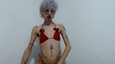 Snapshot of lilith_evil7 chatting on December 6, 6:53 am lilith_evil7 online show from December 6, 6:53 am