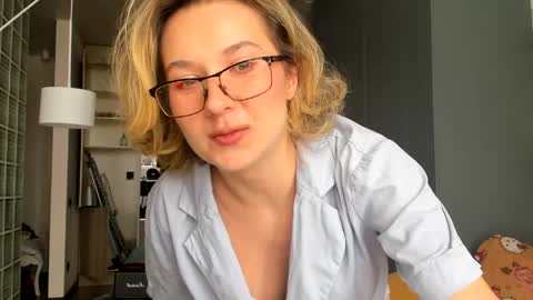 lilith online show from March 26, 12:10 pm