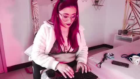  LILITH online show from February 26, 5:57 am