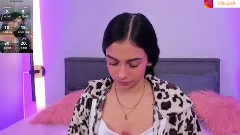 Lili petit  online show from July 22, 1:13 pm