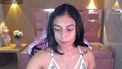 Snapshot of lilith_petit_sub chatting on February 10, 8:10 pm Lilith online show from February 10, 8:10 pm