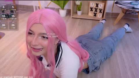 LILITH 200 LIKES   Thursday Clown Costume M online show from October 21, 9:40 pm