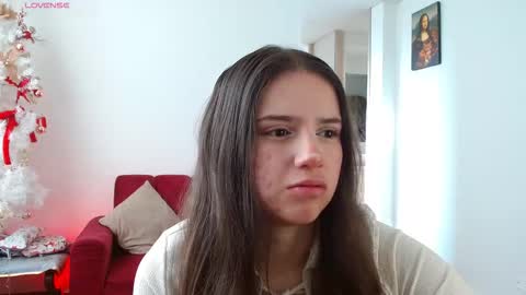 Abril  online show from December 22, 12:12 pm