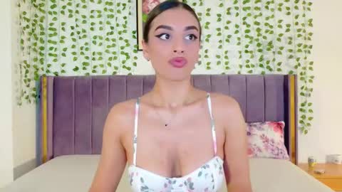 Lily online show from November 4, 10:16 am