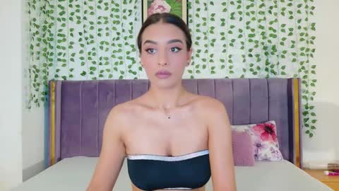 Lily online show from September 22, 9:13 am