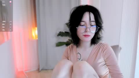 Lilith online show from February 1, 1:23 am