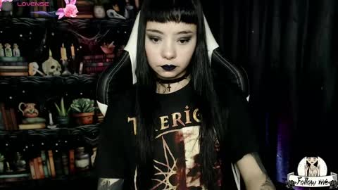   online show from December 5, 11:56 pm