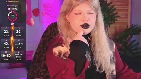 LilithNelson online show from April 10, 1:11 am