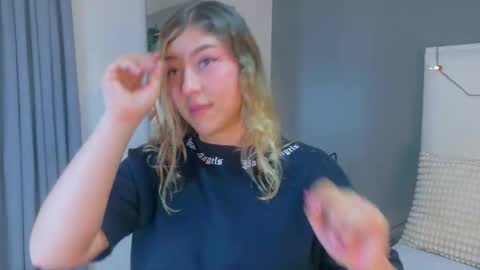 L I L I T H  online show from January 15, 11:52 am