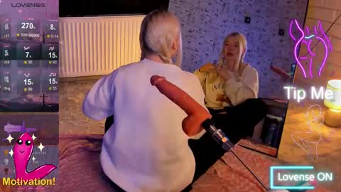 lillie_berry online show from February 21, 6:38 am