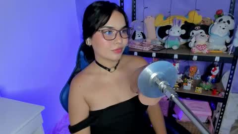 Lilly  online show from November 13, 4:48 am