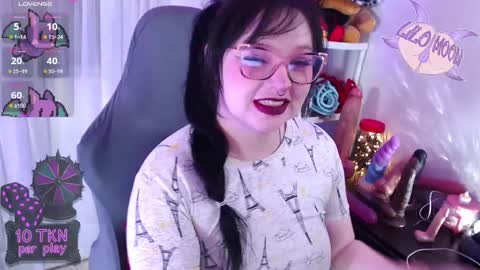 Lilo  online show from November 10, 1:36 pm