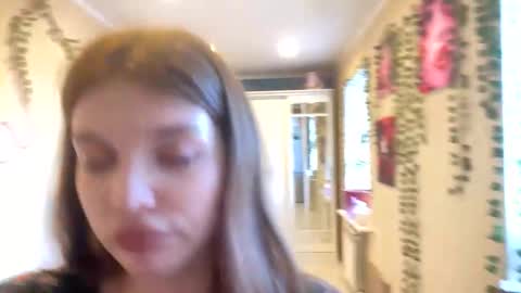 Lily online show from March 22, 11:47 am