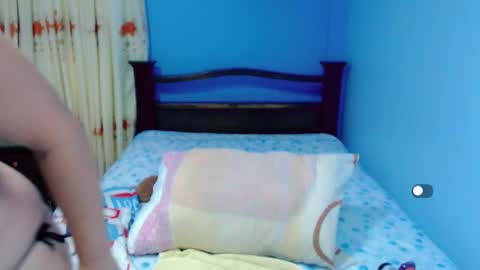 Snapshot of lily_benet1 chatting on September 24, 4:52 am LILYB online show from September 24, 4:52 am