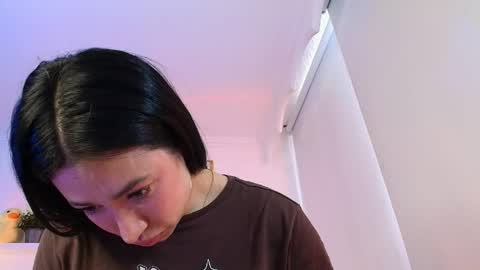 just lily online show from May 1, 10:26 pm