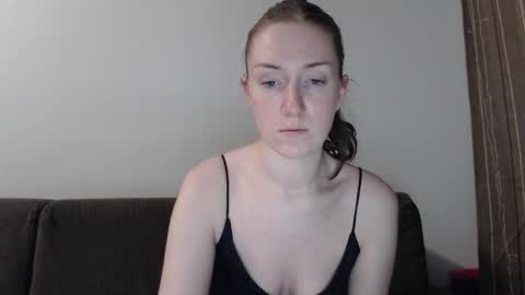 lily_love_x online show from January 9, 12:05 am