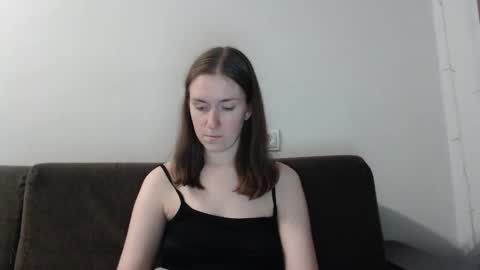 lily_love_x online show from November 15, 3:08 am