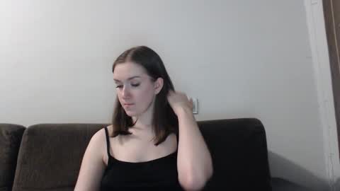 lily_love_x online show from October 9, 10:59 pm