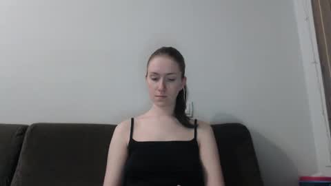 lily_love_x online show from May 23, 3:24 am