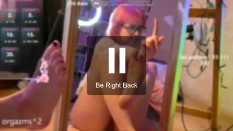 your lilyyyyyyy online show from April 16, 8:09 pm