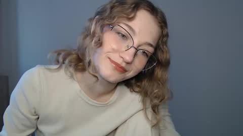 small lily online show from March 9, 1:49 pm