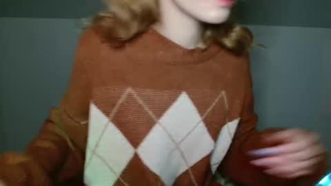 small lily online show from February 2, 12:12 pm