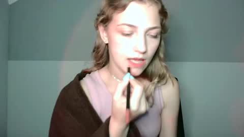 Snapshot of lily_tayberry chatting on September 11, 3:24 pm small lily online show from September 11, 3:24 pm