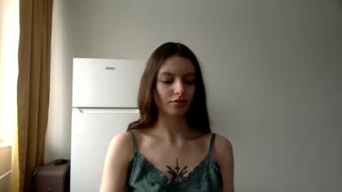 lilycandy_ online show from February 26, 11:21 am