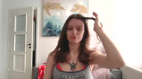 lilycandy_ online show from March 18, 1:39 pm