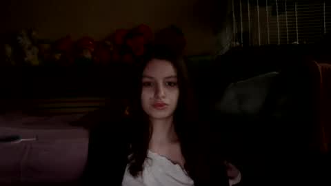 lilycandy_ online show from February 6, 7:56 am