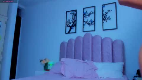 Snapshot of lilydolll chatting on October 5, 3:04 am Lily online show from October 5, 3:04 am