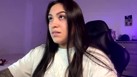 Lily online show from June 25, 10:26 pm