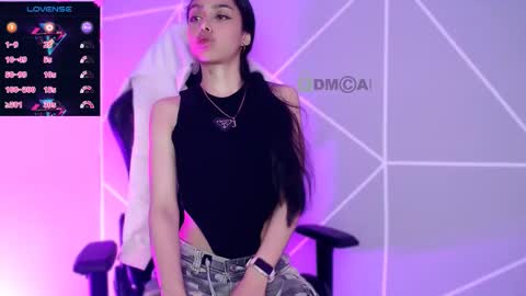 Liliana louise online show from November 28, 12:18 am