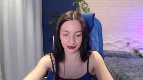 Lily online show from October 4, 11:08 am